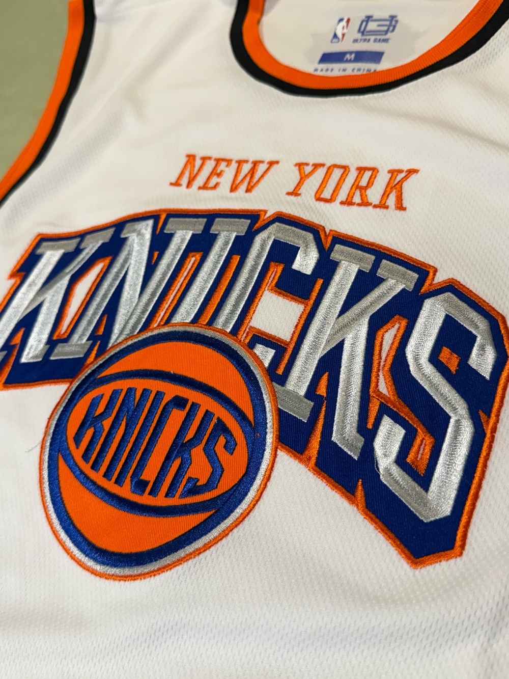 NBA New York Knicks Patch Logo Tag — White, Orange & Blue - Picture 3 of 5